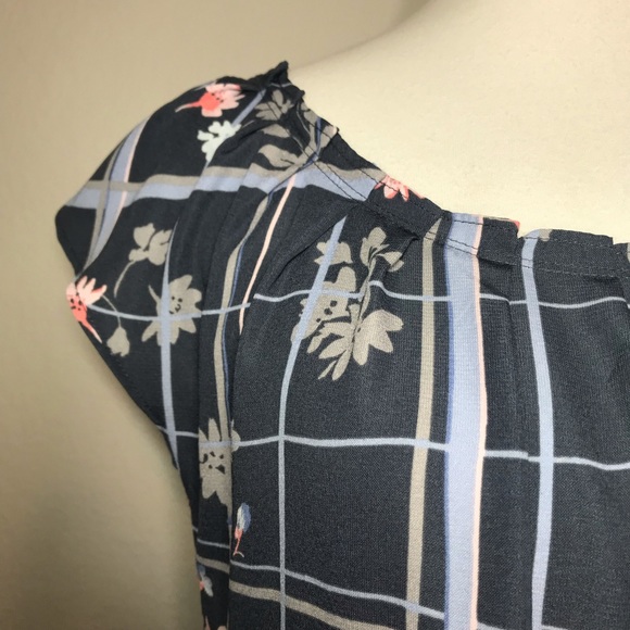 Lauren Conrad Sleeveless Floral Plaid Back Keyhole Bow Tie Blouse EUC - Picture 3 of 9